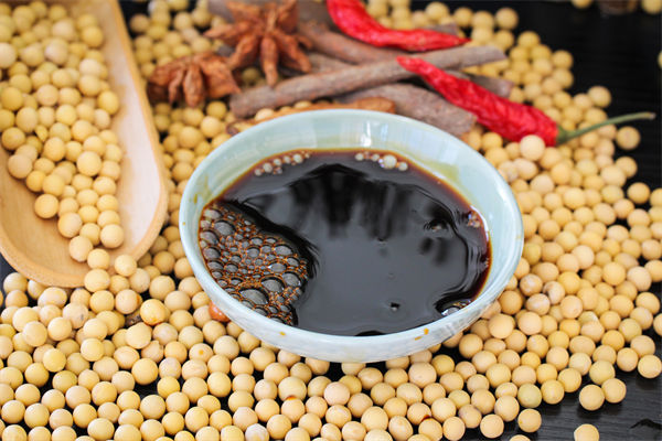 廠商回應(yīng)零添加醬油檢出鎘和砷，相關(guān)企業(yè)有何啟示？